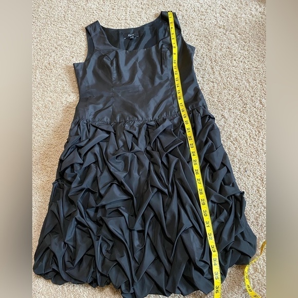 Express sleeveless mini Black Ruffle Cocktail Dress size 10 - Picture 5 of 9